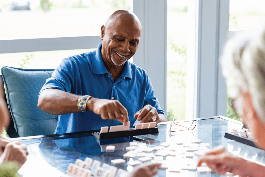 playing dominos